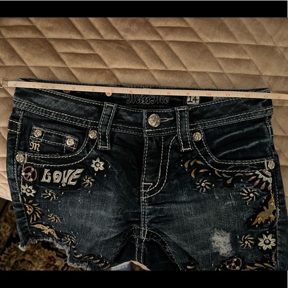 Miss Me Girls Shorts - Love Peace Doves - RARE HTF - Picture 12 of 12